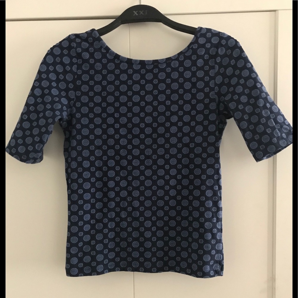Forever 21 fitted top, medium